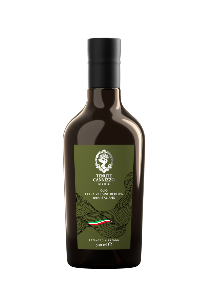 Bottiglia da 500 ml di olio extravergine di oliva 100% Italiano Tenute Cannizzo con etichetta verde.